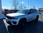 2025 Grand Cherokee Thumbnail 7