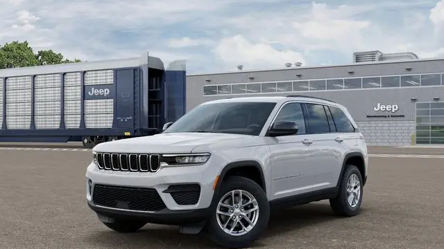 2026 Jeep Grand Cherokee Laredo