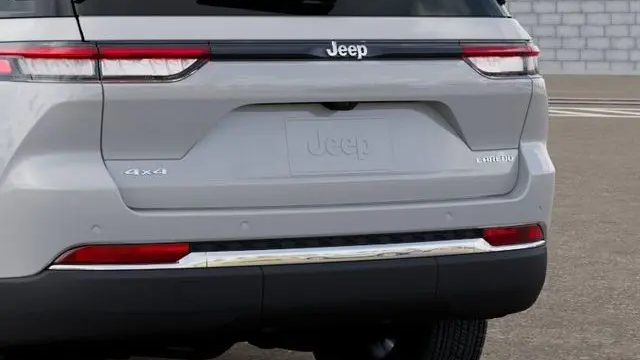 2026 Jeep Grand Cherokee Laredo