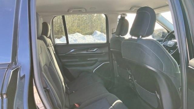 2022 Jeep Grand Cherokee Laredo