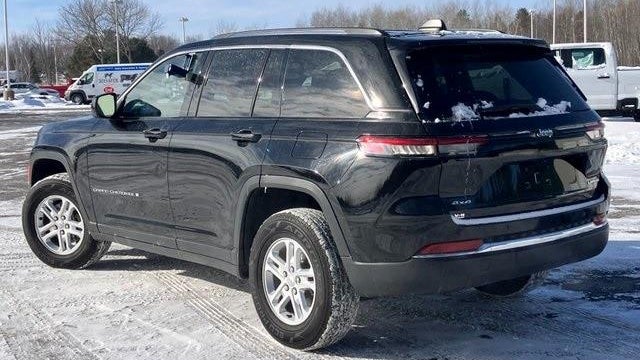 2022 Jeep Grand Cherokee Laredo