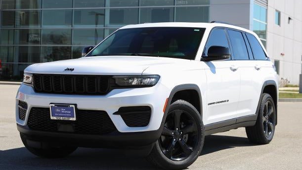 Preowned 2022 Jeep Grand Cherokee Laredo for Sale