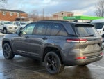 2023 Grand Cherokee Thumbnail 4