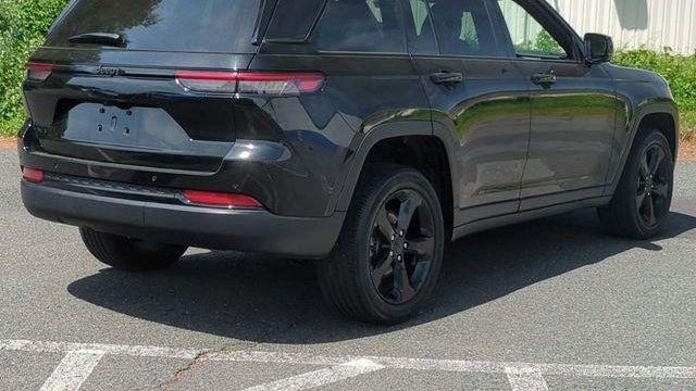 2023 Jeep Grand Cherokee Laredo X