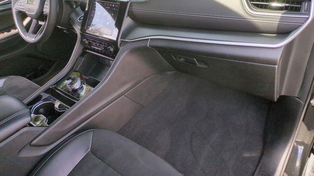 2023 Jeep Grand Cherokee Laredo X