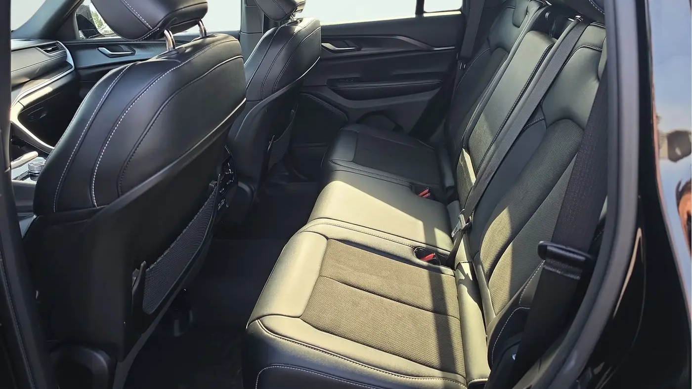2023 Jeep Grand Cherokee Laredo X