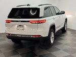 2023 Grand Cherokee Thumbnail 15
