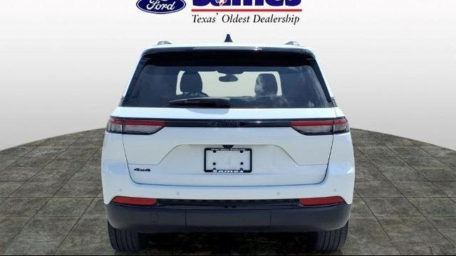 2023 Jeep Grand Cherokee Laredo X