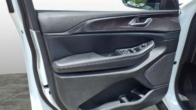 2023 Jeep Grand Cherokee Laredo X