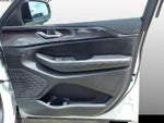 2023 Grand Cherokee Thumbnail 14