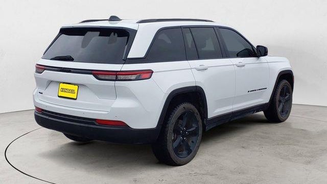 2023 Jeep Grand Cherokee Laredo X