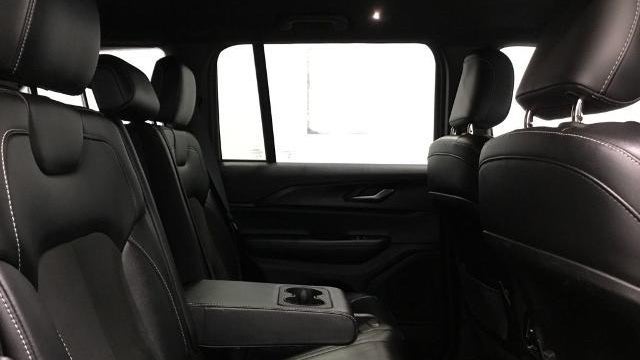 2023 Jeep Grand Cherokee Laredo X