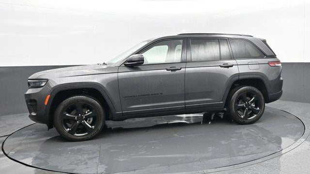 2023 Jeep Grand Cherokee Laredo X