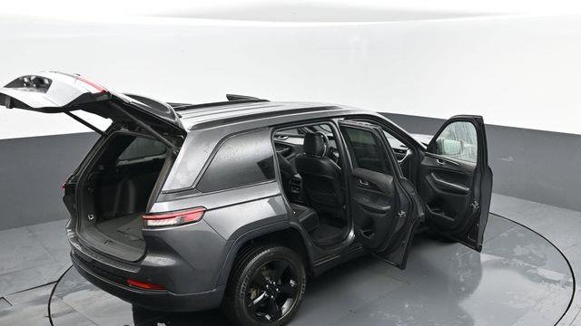 2023 Jeep Grand Cherokee Laredo X
