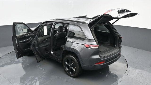 2023 Jeep Grand Cherokee Laredo X