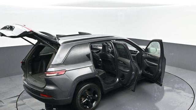 2023 Jeep Grand Cherokee Laredo X