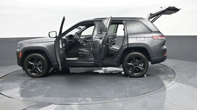 2023 Jeep Grand Cherokee Laredo X