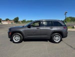 2023 Grand Cherokee Thumbnail 2