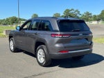 2023 Grand Cherokee Thumbnail 3