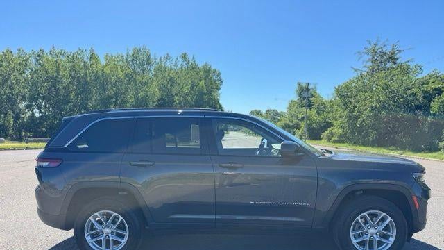 2023 Jeep Grand Cherokee Laredo X