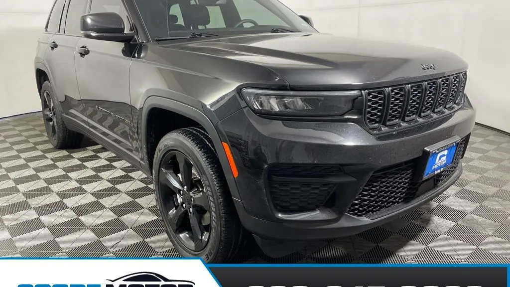 2023 Jeep Grand Cherokee Laredo X