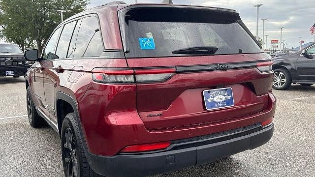 2024 Jeep Grand Cherokee Laredo