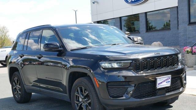2024 Jeep Grand Cherokee Laredo
