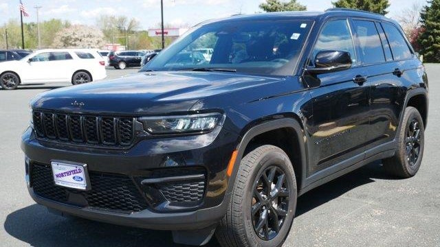 2024 Jeep Grand Cherokee Laredo