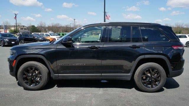 2024 Jeep Grand Cherokee Laredo
