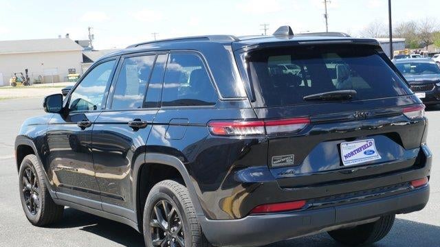 2024 Jeep Grand Cherokee Laredo