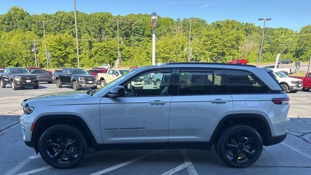 2024 Jeep Grand Cherokee Laredo X