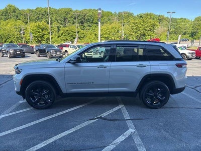 Photo of a 2024 Jeep Grand Cherokee 4X4 Laredo 4DR SUV for sale