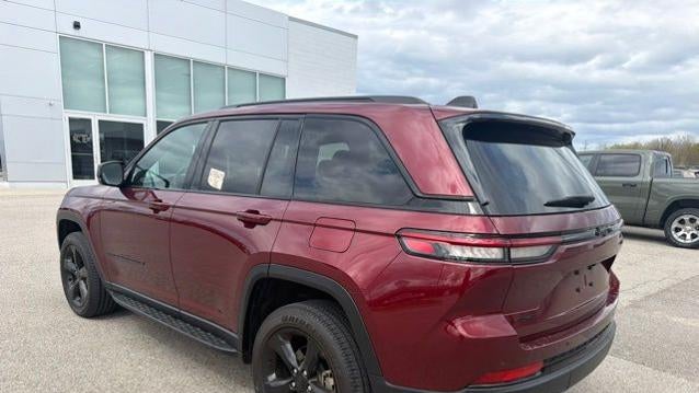 2025 Jeep Grand Cherokee Laredo