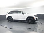 2025 Grand Cherokee Thumbnail 11