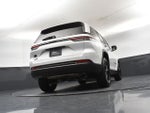 2025 Grand Cherokee Thumbnail 16