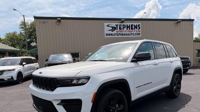 Preowned 2025 Jeep Grand Cherokee Altitude for Sale