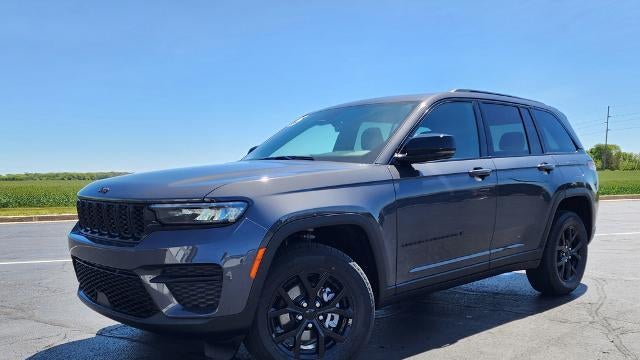 Preowned 2025 Jeep Grand Cherokee Laredo for Sale
