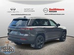 2023 Grand Cherokee Thumbnail 8
