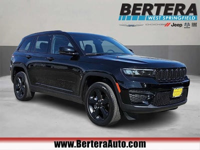 2023 Jeep Grand Cherokee 4X4 Altitude 4DR SUV