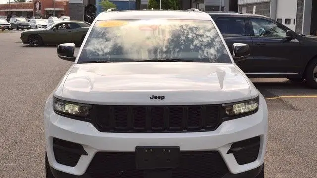 2023 Jeep Grand Cherokee Altitude X