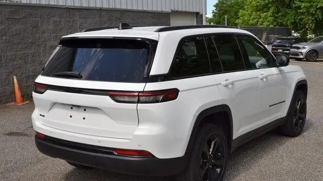 2023 Jeep Grand Cherokee Altitude X