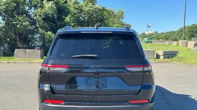 2023 Jeep Grand Cherokee Laredo X