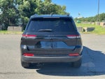 2023 Grand Cherokee Thumbnail 4