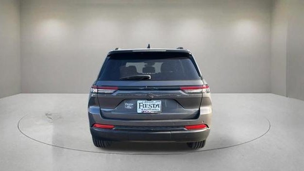2023 Jeep Grand Cherokee Laredo X