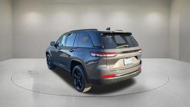 2023 Jeep Grand Cherokee Laredo X