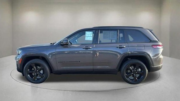 2023 Jeep Grand Cherokee Laredo X