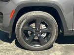 2023 Grand Cherokee Thumbnail 8