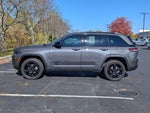 2023 Grand Cherokee Thumbnail 1