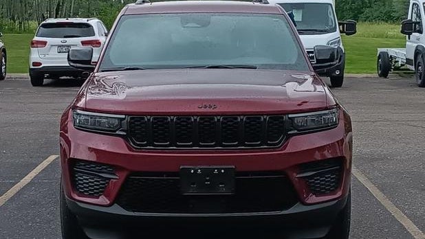 2024 Jeep Grand Cherokee Laredo