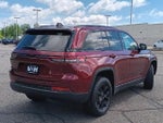 2024 Grand Cherokee Thumbnail 24